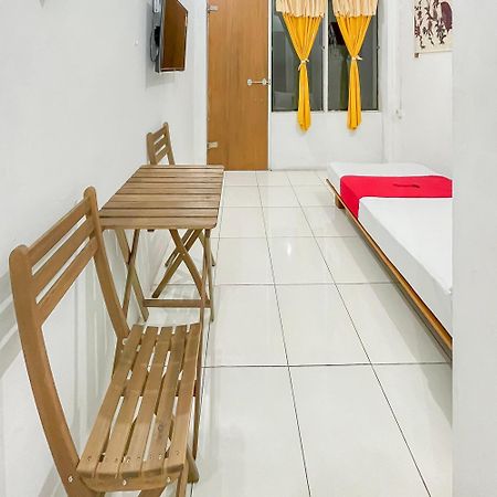 Hotel Reddoorz Syariah At Jalan Ra Kosasih Sukabumi Extérieur photo